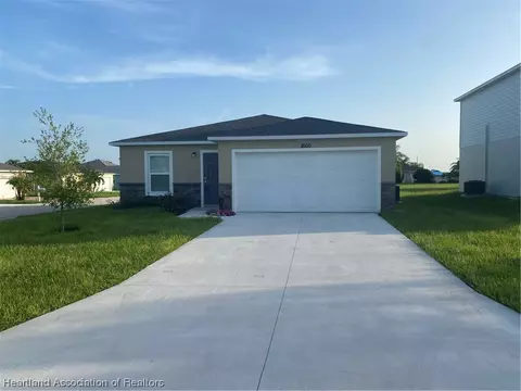 1600 Marble St, Sebring, FL 33870