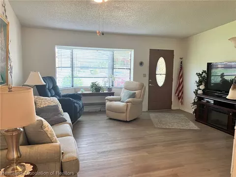 3717 Thunderbird Hill Cir, Sebring, FL 33872 photo 4