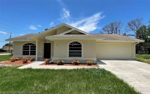 203 Vanwall Ter, Sebring, FL 33872