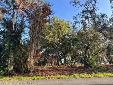 612 Arcola Dr, Sebring, FL 33875