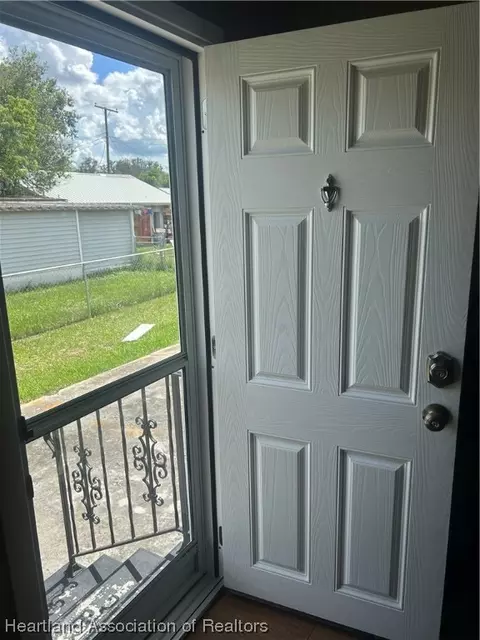 1123 Wightman Ave, Sebring, FL 33870 photo 3