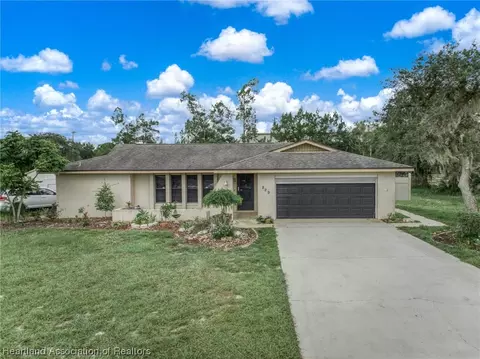 829 Golfside Ln, Sebring, FL 33870