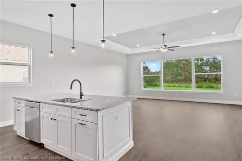 5297 Pebble Beach Dr, Sebring, FL 33872 photo 8