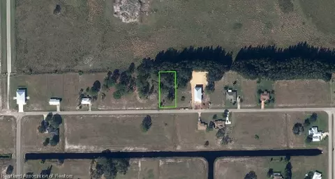 8701 Castile Rd, Sebring, FL 33876