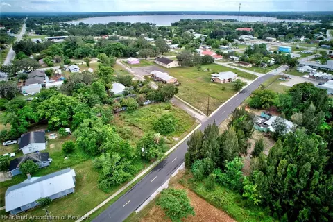 815 S Verona Ave, Avon Park, FL 33825