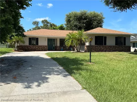 236 Fox Ridge Rd, Lake Placid, FL 33852