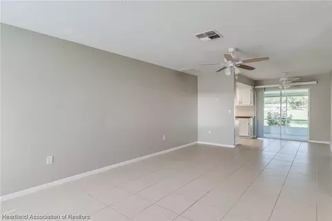 318 Cherry Tree Dr, Sebring, FL 33876 photo 3