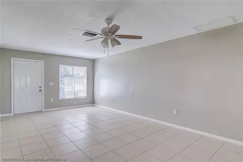 318 Cherry Tree Dr, Sebring, FL 33876 photo 5