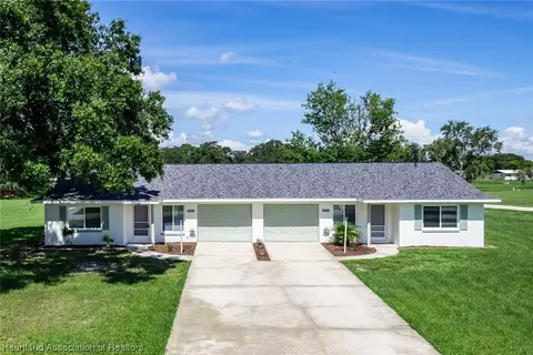 318 Cherry Tree Dr, Sebring, FL 33876