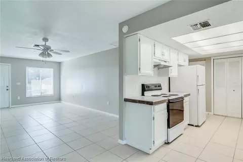 318 Cherry Tree Dr, Sebring, FL 33876 photo 9