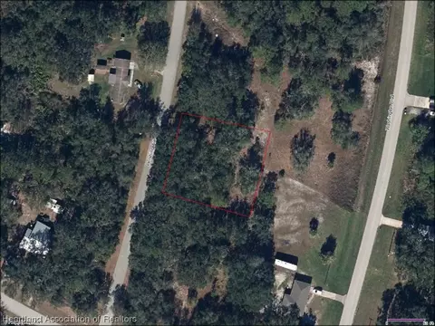 341 Pershing Ave, Lake Placid, FL 33852
