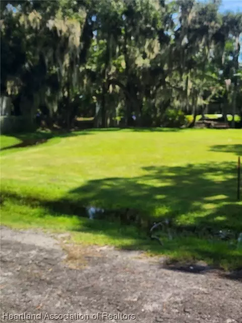 1426 Heron Dr N, Lorida, FL 33857 photo 5