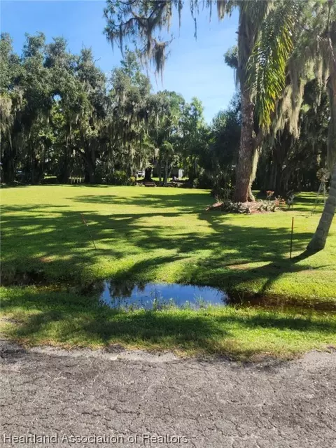1426 Heron Dr N, Lorida, FL 33857
