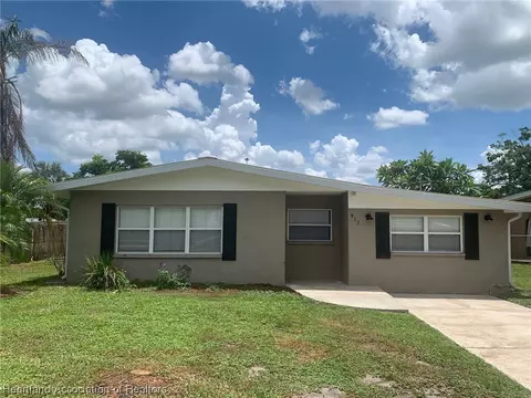 913 Lake Josephine Dr, Sebring, FL 33875