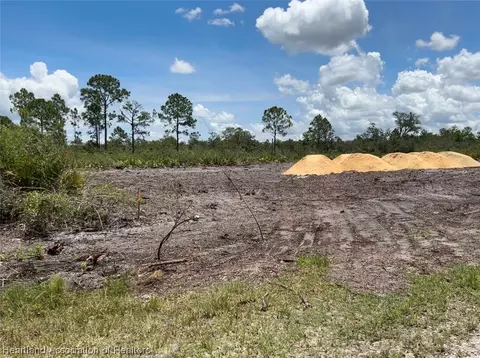 1155 Brook Hollow Rd, Lake Placid, FL 33852