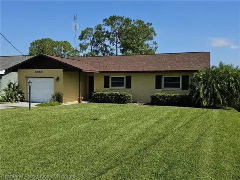 1050 Schlosser Rd, Sebring, FL 33875