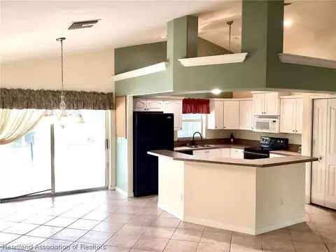 4765 Myrtle Beach Dr, Sebring, FL 33872 photo 5
