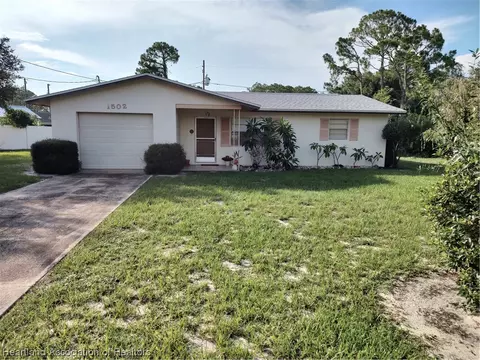 1502 Lancia Ct, Sebring, FL 33872