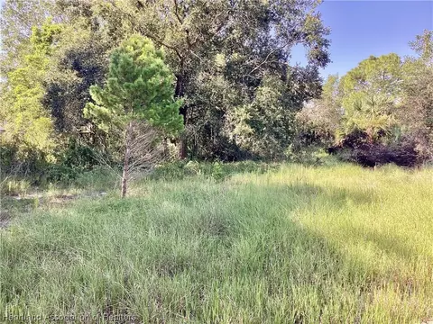 2421 W Perry Rd, Avon Park, FL 33825