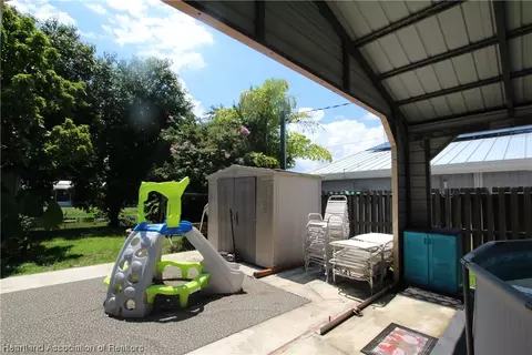 1070 10th St, Okeechobee, FL 34974 photo 4