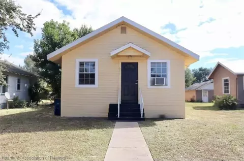 610 S Pine St, Sebring, FL 33870