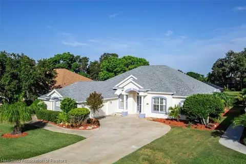 2725 Treasure Cay Ln, Sebring, FL 33875