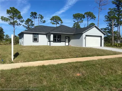 4212 Thunderbird Rd, Sebring, FL 33872