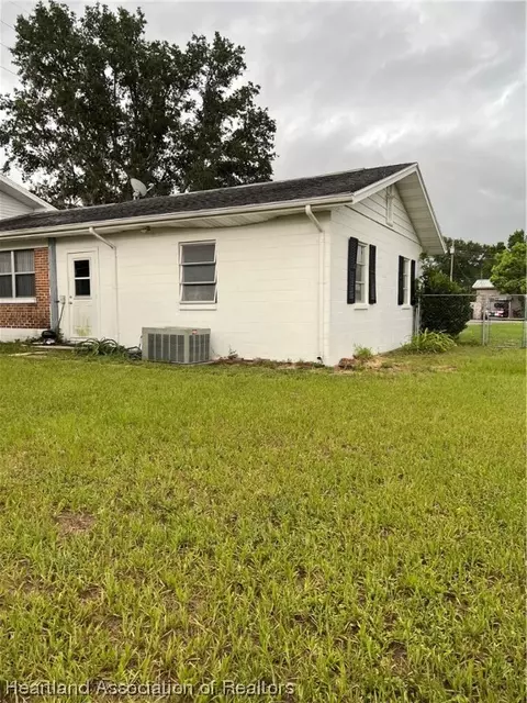 511 E Maple St, Avon Park, FL 33825 photo 17