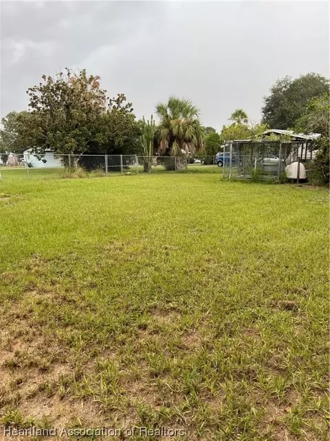 511 E Maple St, Avon Park, FL 33825 photo 16