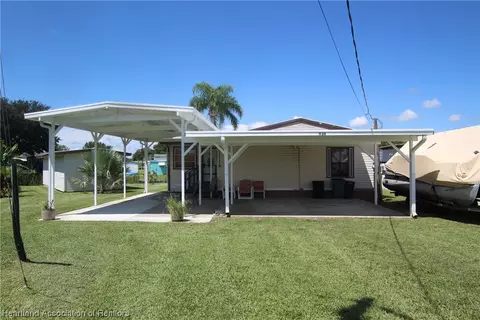 1130 21st St, Okeechobee, FL 34974