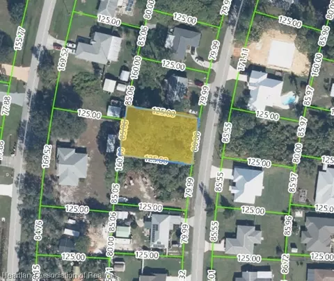 305 Aston Martin Dr, Sebring, FL 33872