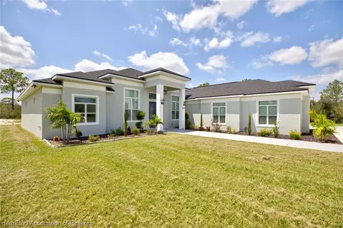 10215 S Orange Blossom Blvd, Sebring, FL 33875