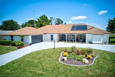 131 Lincoln Rd NW, Lake Placid, FL 33852