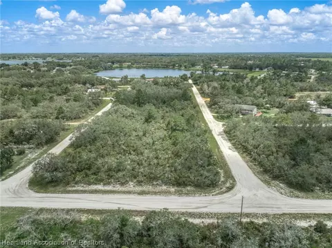 3250 W Thames Rd, Avon Park, FL 33825