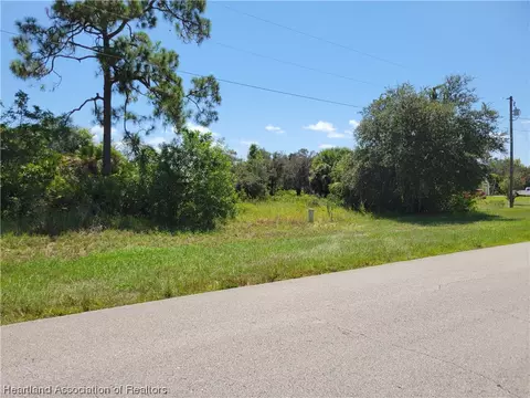 1409 Washington Blvd NW, Lake Placid, FL 33852