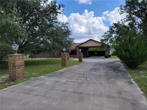 6416 Expedition Ave, Sebring, FL 33875