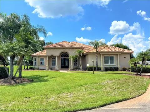 3020 Creekside Ct, Sebring, FL 33875