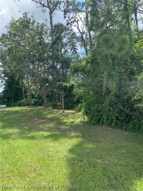 1407 Krouse St, Sebring, FL 33875 photo 4