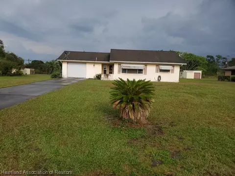 6511 Red Grange Blvd, Lake Wales, FL 33898
