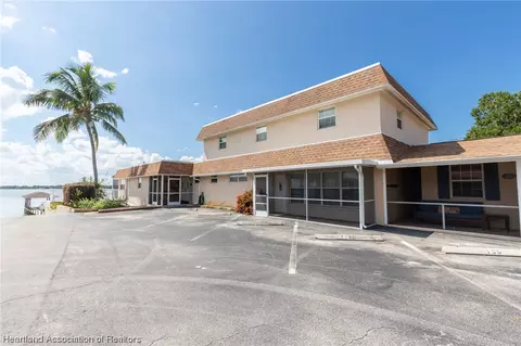121 Sunset Terrace 10, Lake Placid, FL 33852
