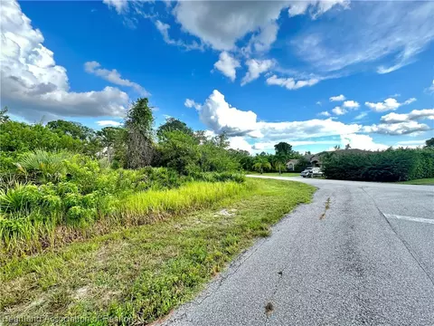 5110 Belmar Dr, Sebring, FL 33872