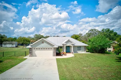1740 Tayloe Ln, Lake Placid, FL 33852