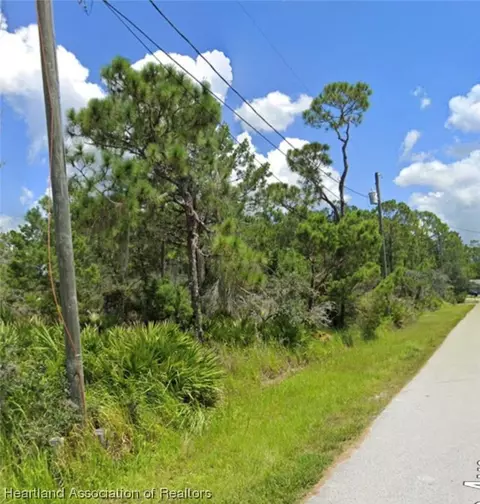 1914 Gardenia Ave, Sebring, FL 33875