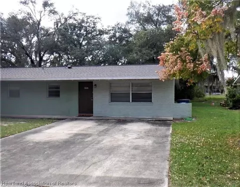 2203 Melady Ave, Sebring, FL 33870