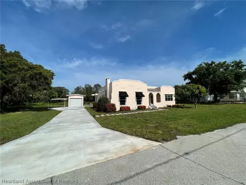 900 S Seminole Ave, Avon Park, FL 33825