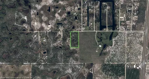 130 Leisure Ln, Venus, FL 33960