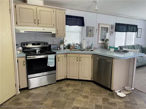 1927 Robin Ct, Sebring, FL 33870 photo 2