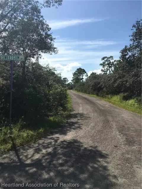 2720 Lakepoint S, Sebring, FL 33875 photo 3