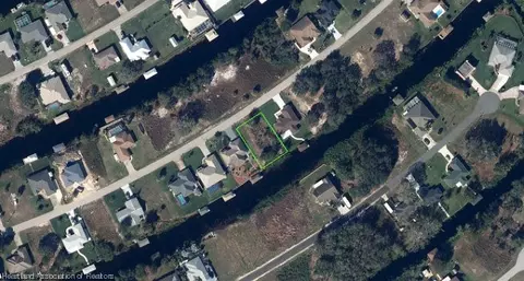 151 Bougainvillea St NE, Lake Placid, FL 33852
