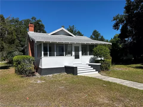 201 N 10th Ave N, Wauchula, FL 33873